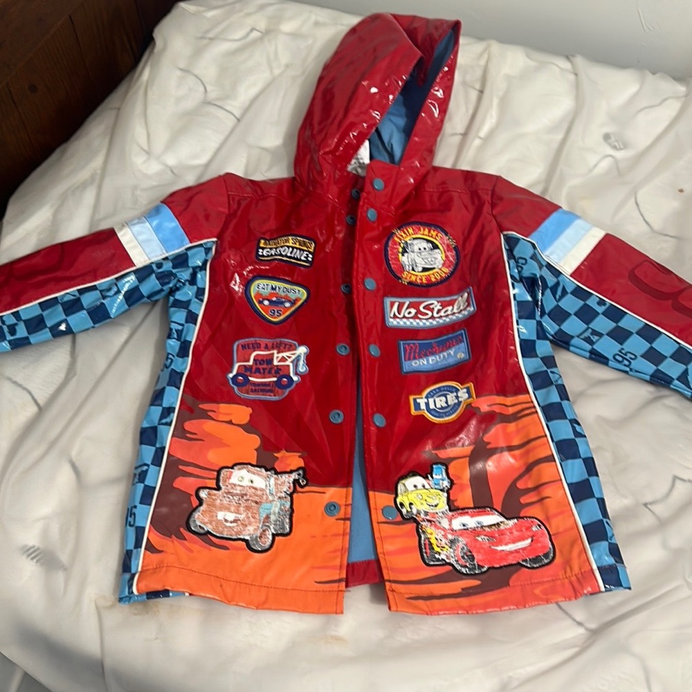 Disney Cars Rain Jacket - Picture 3 of 5